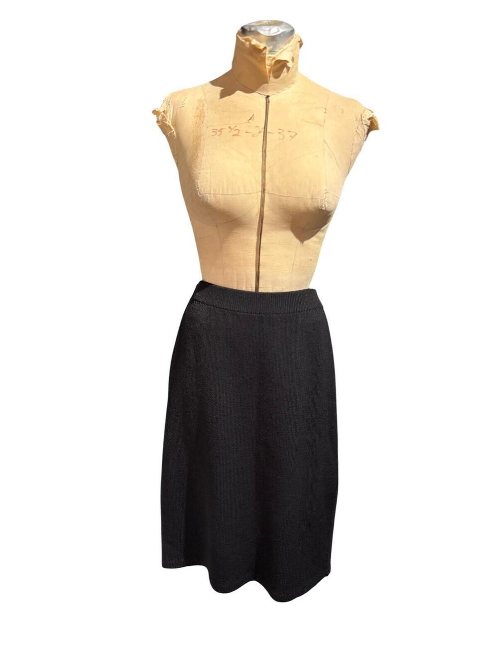 St. John Classic Black Knee-Length Knit Skirt